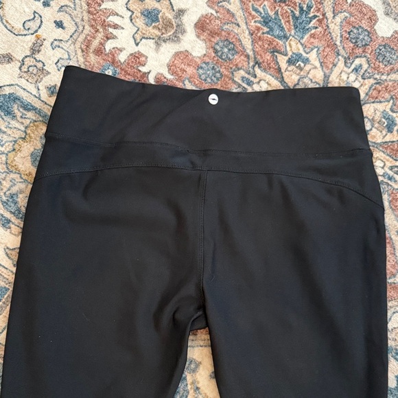 Avia Large Black Textured Cropped Leggings - Picture 5 of 5